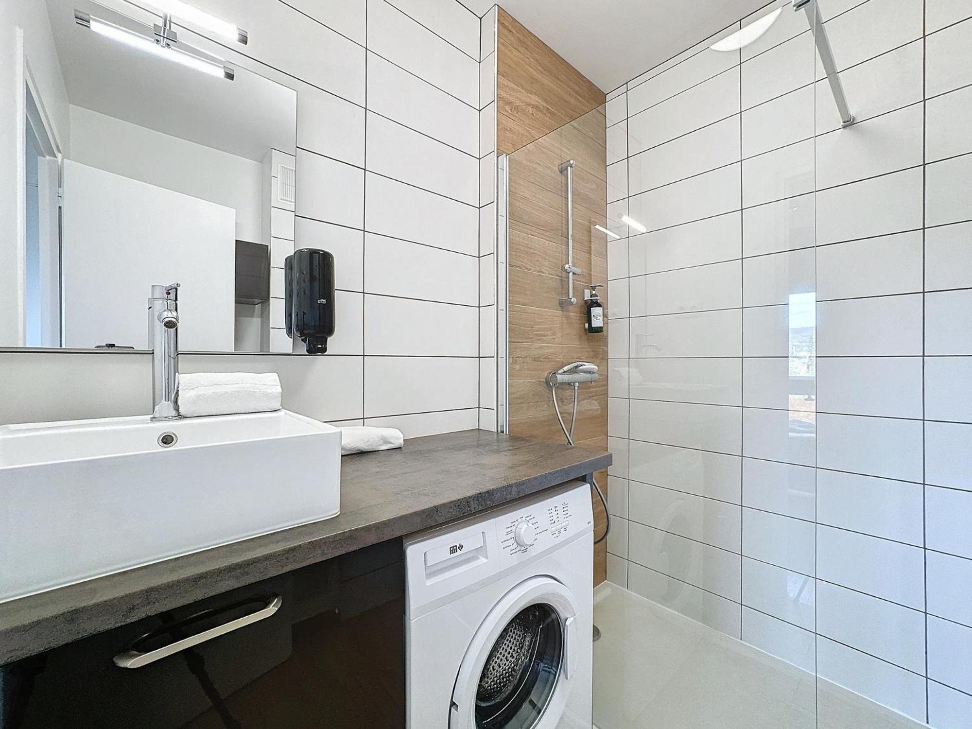 La Lassolas - Charmant T2 Avec Balcon Et Garage Chamalières Exterior foto
